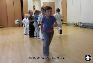 zanyatiya-karate-deti-4-5-let-18